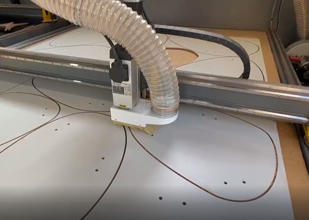 Usinagem CNC de painéis de MDF na fabricação LAGGU